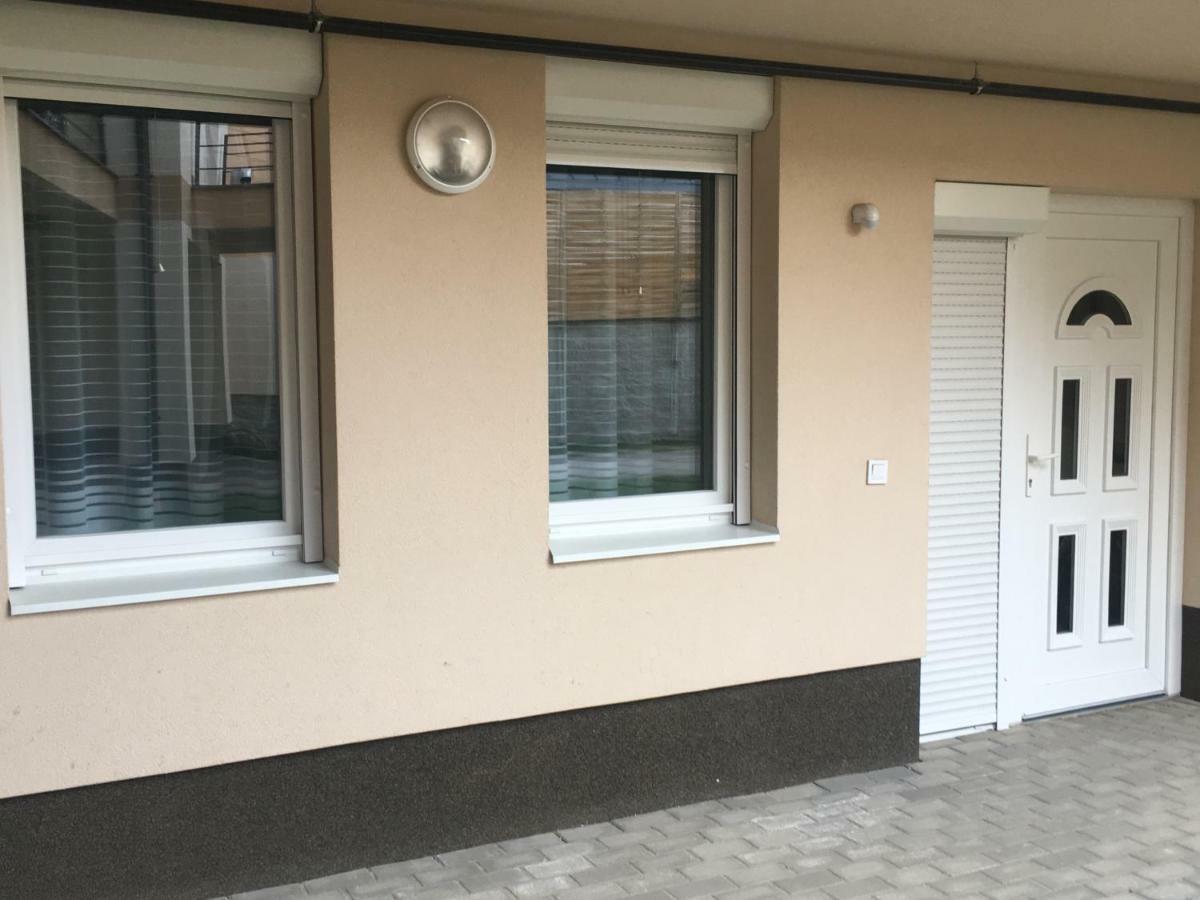 Pisztacia Apartman Apartment Eger Exterior photo
