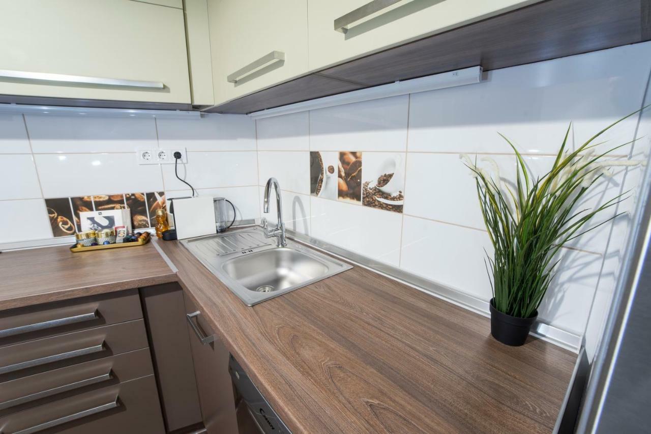 Pisztacia Apartman Apartment Eger Exterior photo