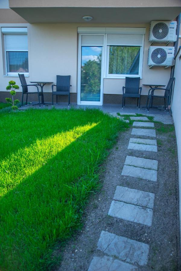 Pisztacia Apartman Apartment Eger Exterior photo